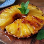 Ananas rôti au four rhum et miel