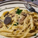 Pâtes aux truffes noires, champignons et parmesan