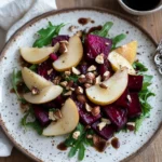 Salade de betteraves aux poires et aux noisettes