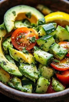 Salade Fraîche à l'Avocat en 10 Minutes : la Recette Facile, Saine et Délicieuse