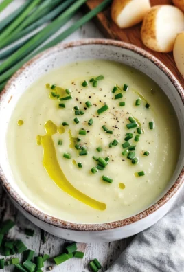 Vichyssoise : La Soupe Froide aux Poireaux et Pommes de Terre